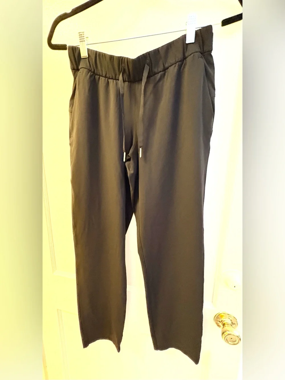 Lululemon Athletica On the Fly pants, 27”, black , size 6